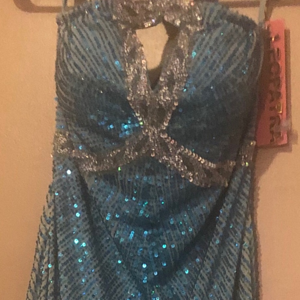 Turquoise/silver formal dress, size 5/6, NWT $259